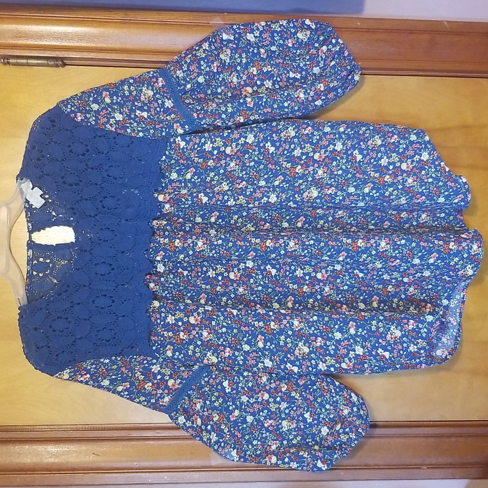 💥BLOUSE, Sz M, Dark Teal lace and cotton flower motif EUC CL#4